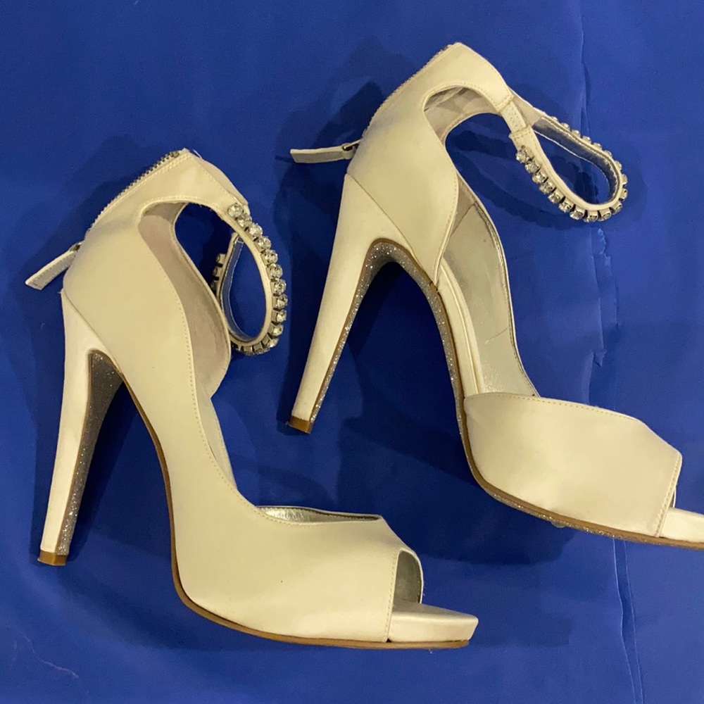 Nine West White Sparkly Heels